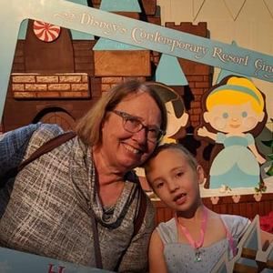 Meet your Posher, Dawn